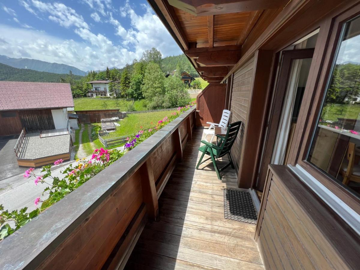 Gaestehaus Edelweiss ライト・バイ・ゼーフェルト エクステリア 写真