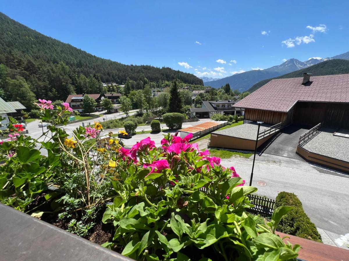 Gaestehaus Edelweiss ライト・バイ・ゼーフェルト エクステリア 写真